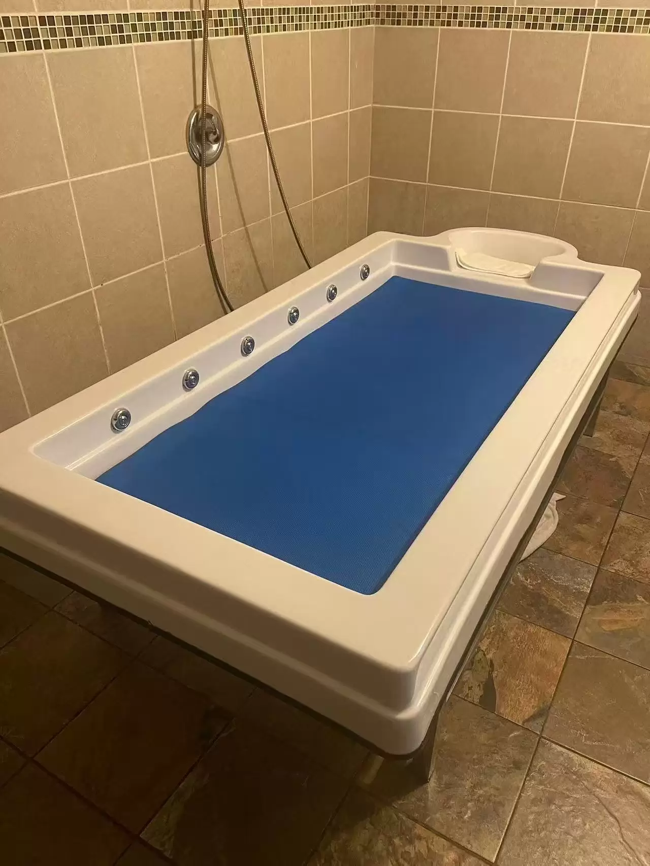 20260109095236_1207_72